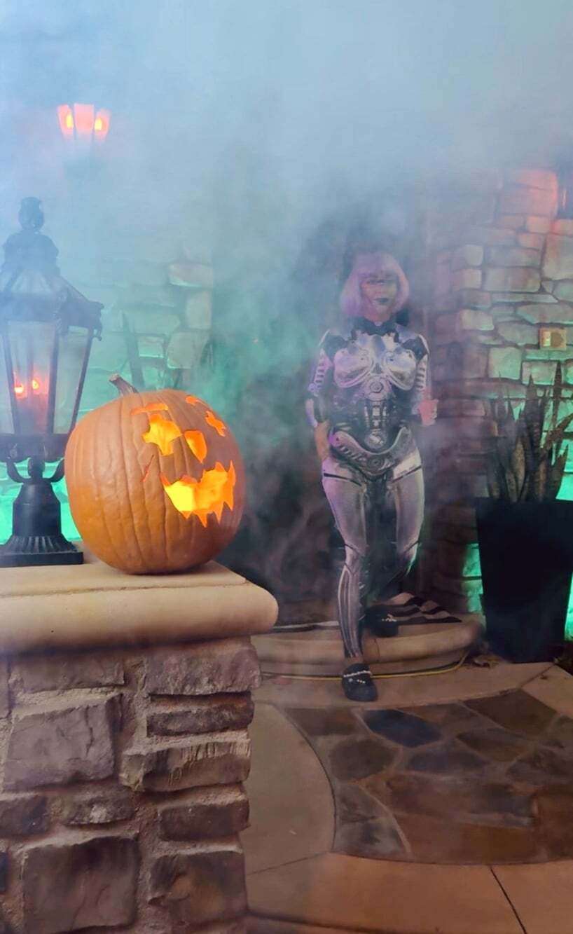 Costume